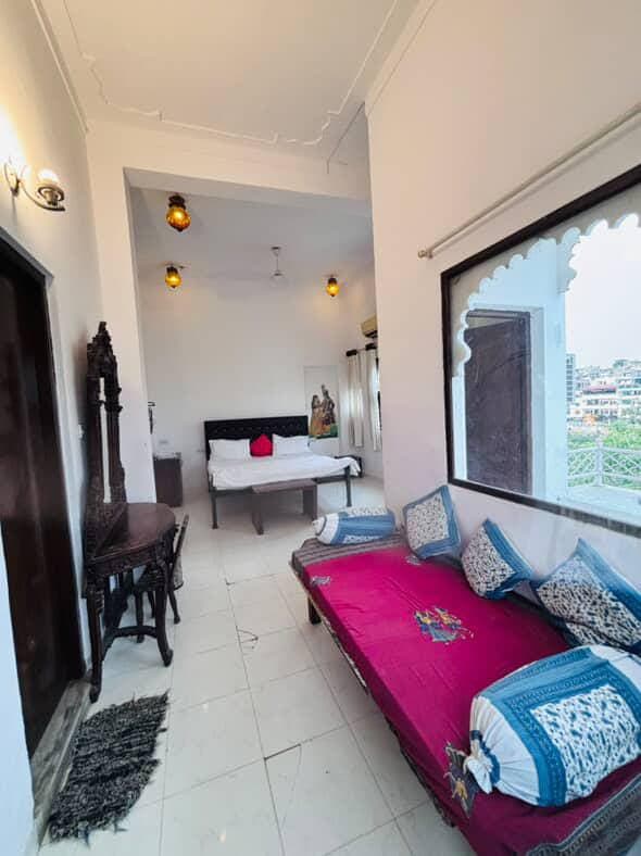 opportunity carousal item