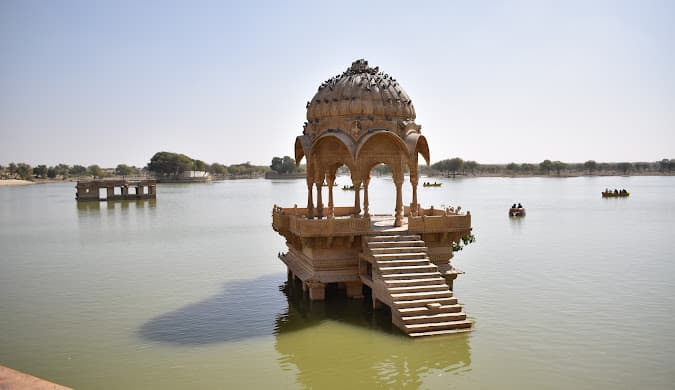 travel package image